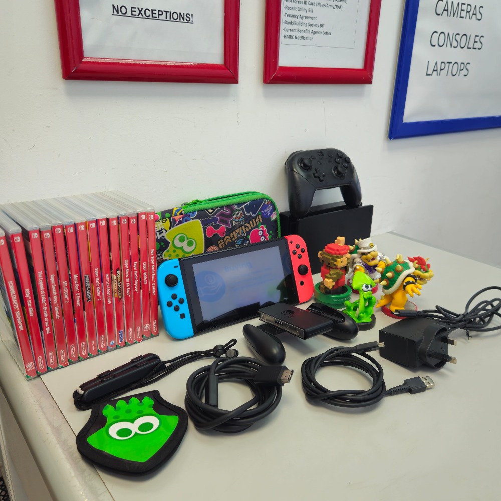 Pre-owned Nintendo Switch console with 14 Games, Controller and 4 ...